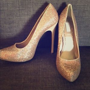 Rachel Roy rose gold glitter pumps size 9
